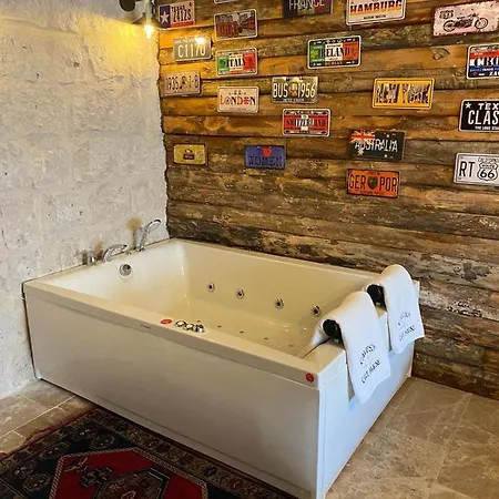 çavuşin Cave House-cappadocia