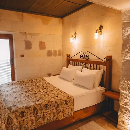 Cavusin Cave House-cappadocia Bed & Breakfast 4*