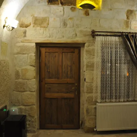 Bed & Breakfast Cavusin Cave House-cappadocia