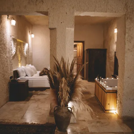 Cavusin Cave House-cappadocia Bed & Breakfast