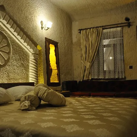 çavuşin Cave House-cappadocia Alojamento de Acomodação e Pequeno-almoço 4*