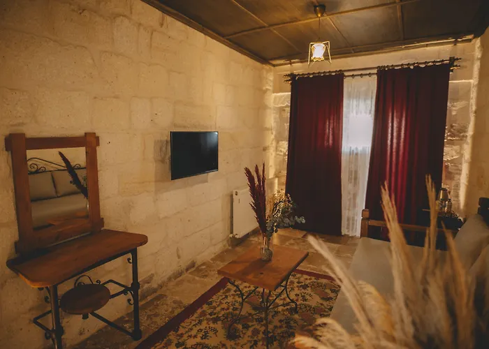 Cavusin Cave House-cappadocia Bed & Breakfast 4*